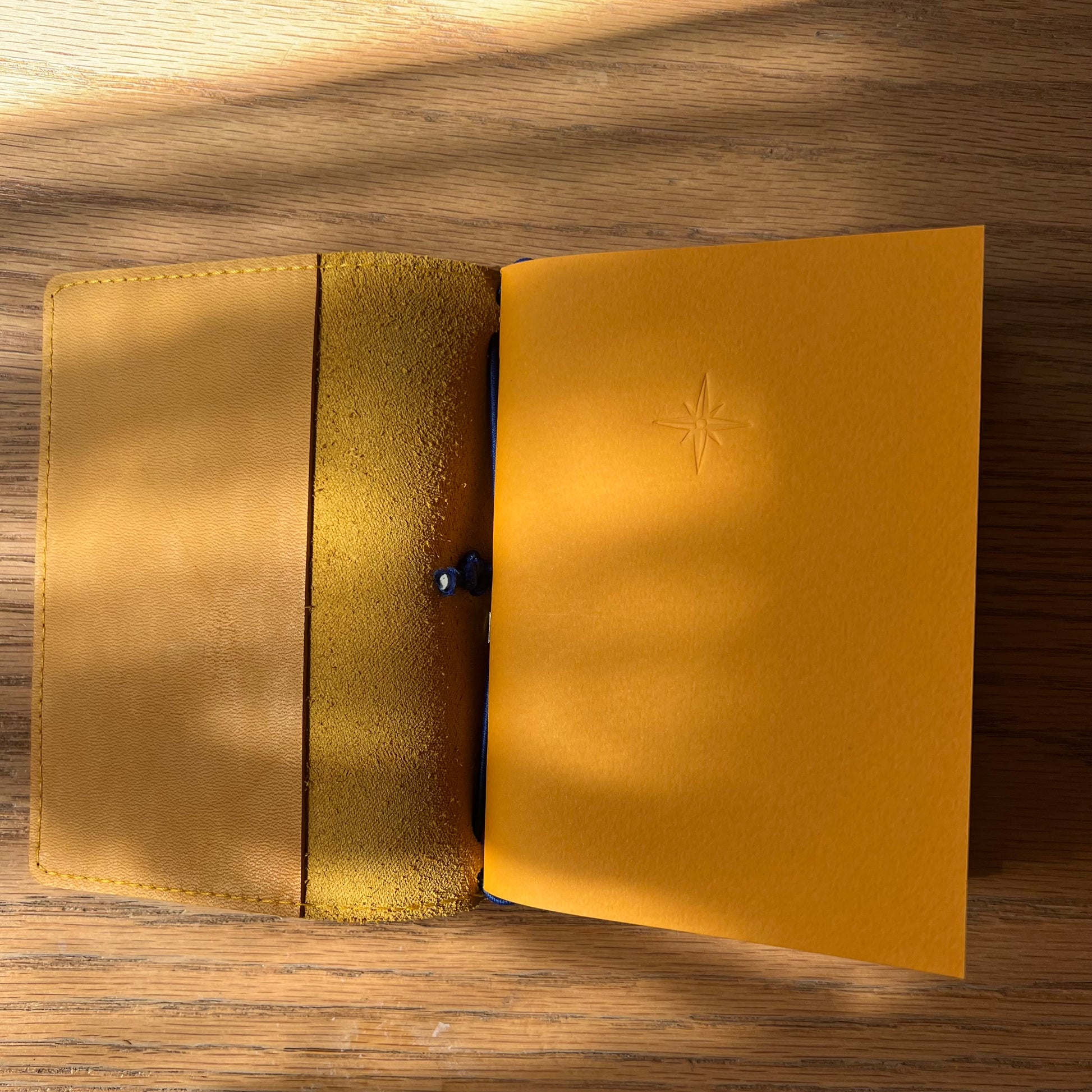 POCKET - Yellow Miel - A la Carte. Prints