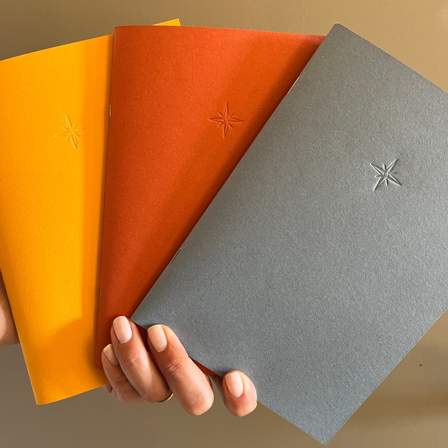 CLASSIC - Brown Maroon