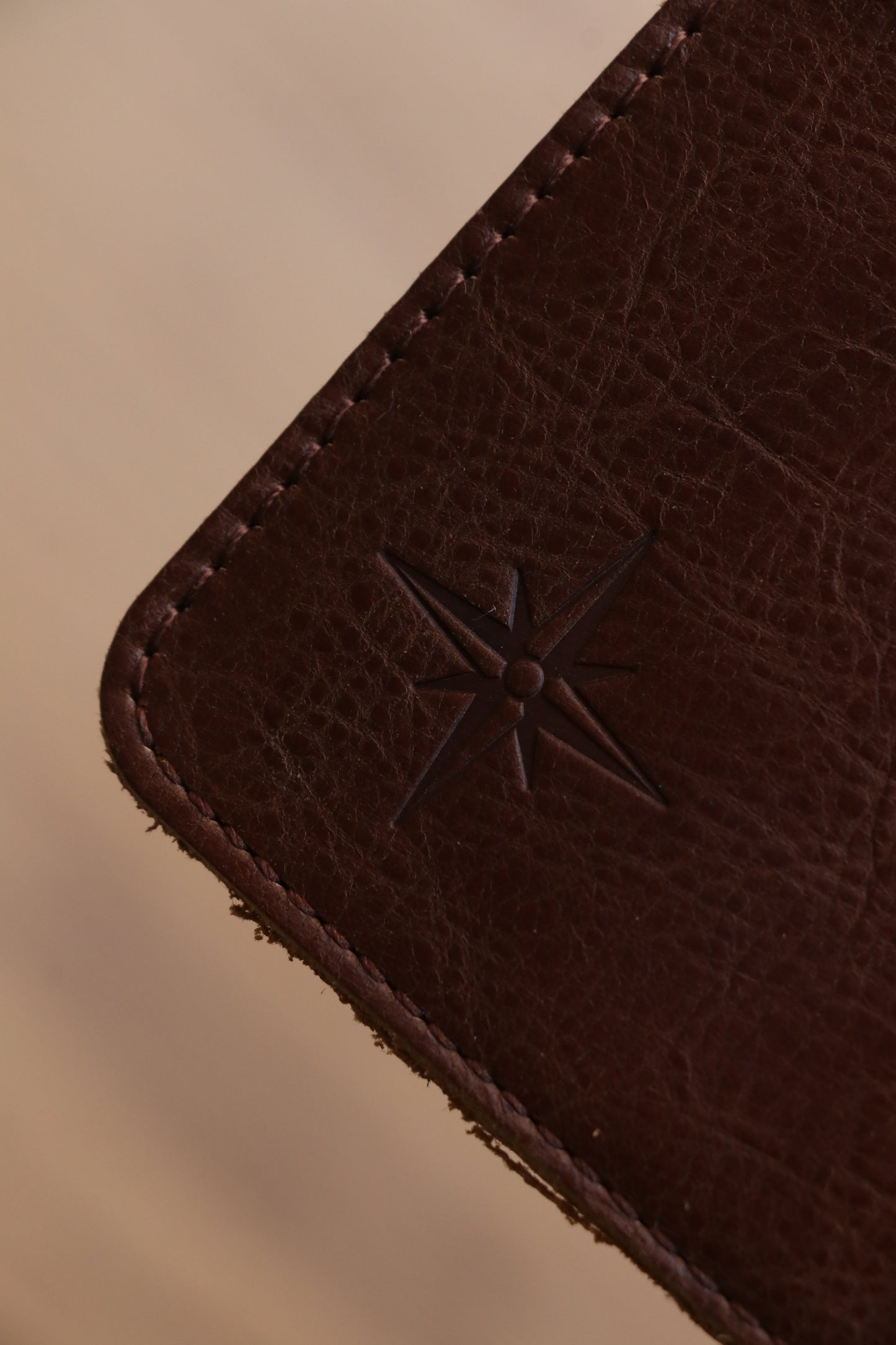 CLASSIC - Brown Maroon