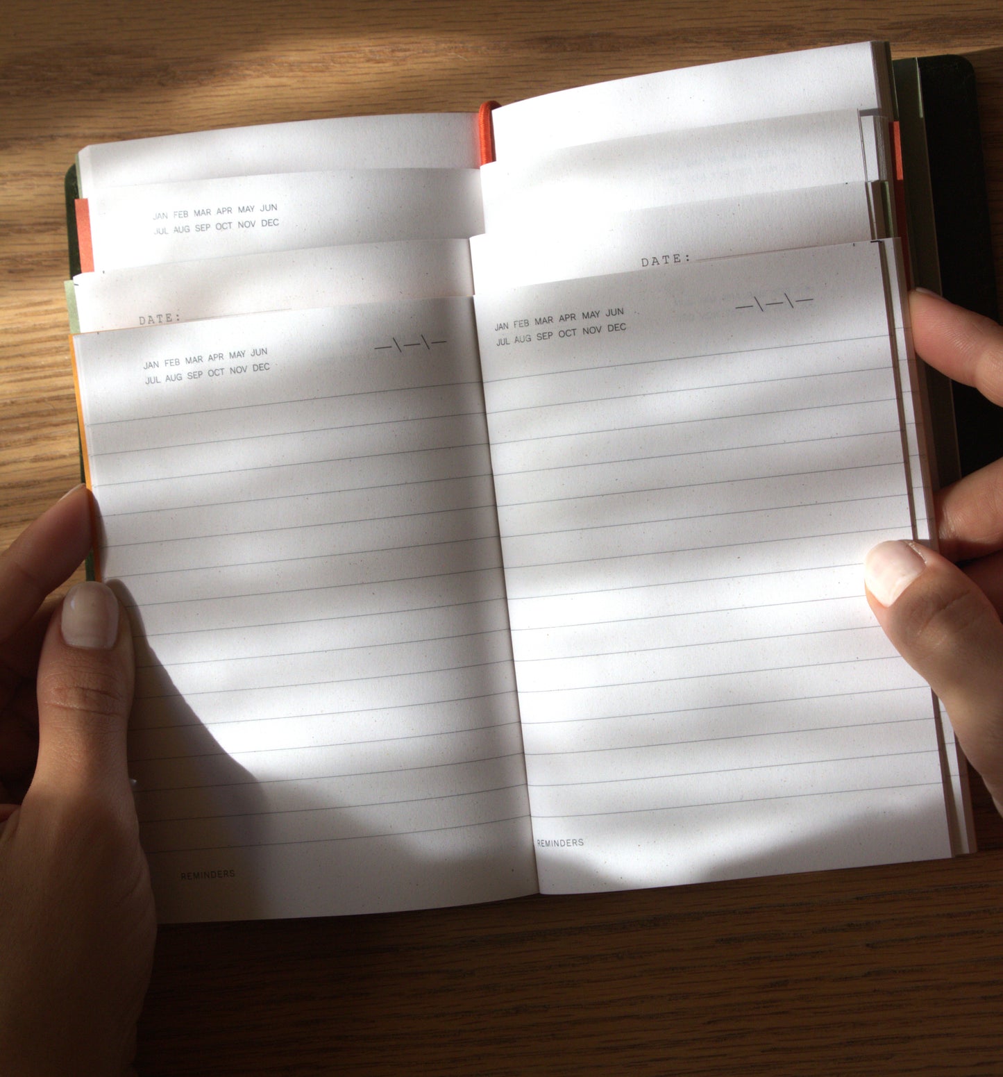 CLASSIC - Brown Maroon